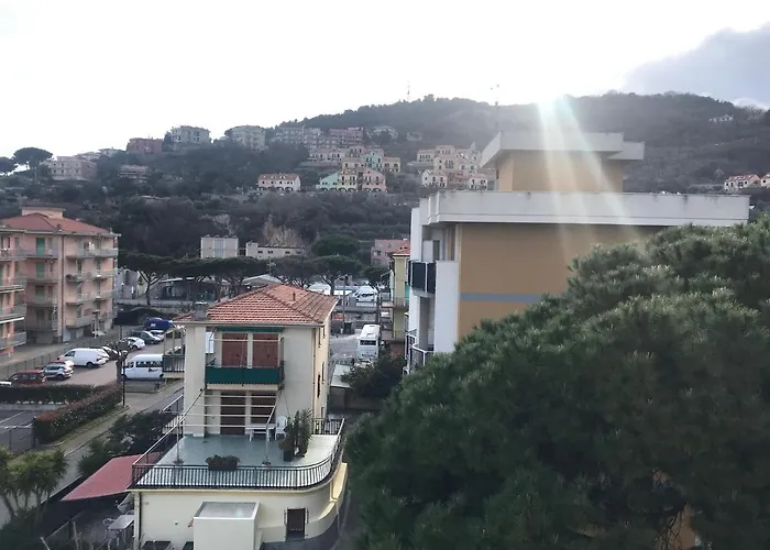 Appartamento Bianco By World Pietra Ligure